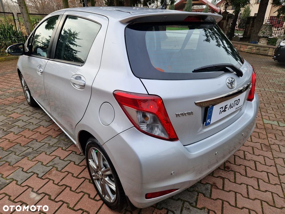 Toyota Yaris 1.33 Premium EU6 - 36