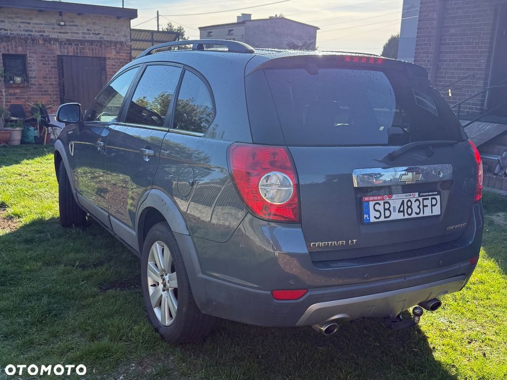 Chevrolet Captiva 2.0 d LT base - 10