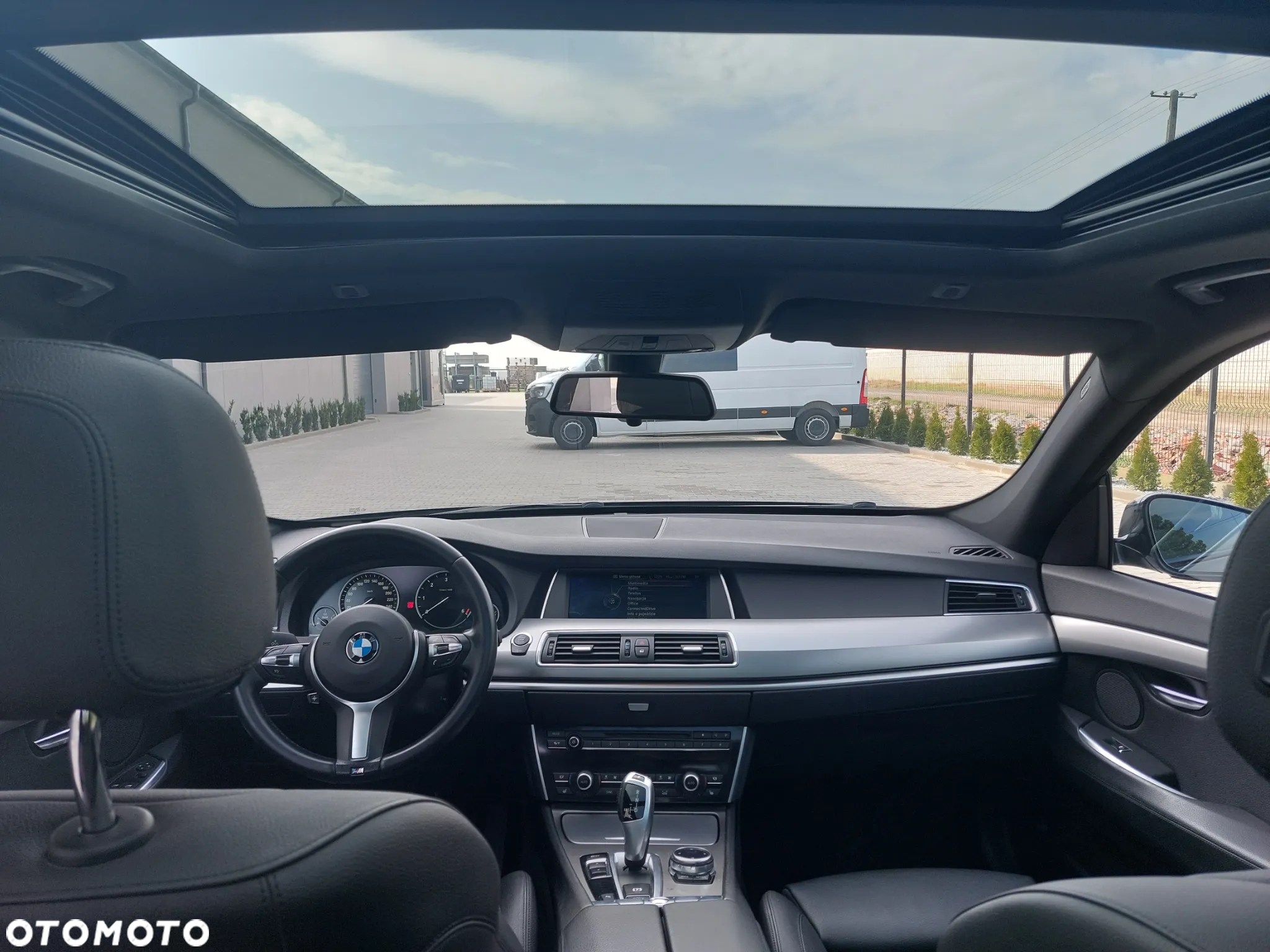 BMW 5GT - 4