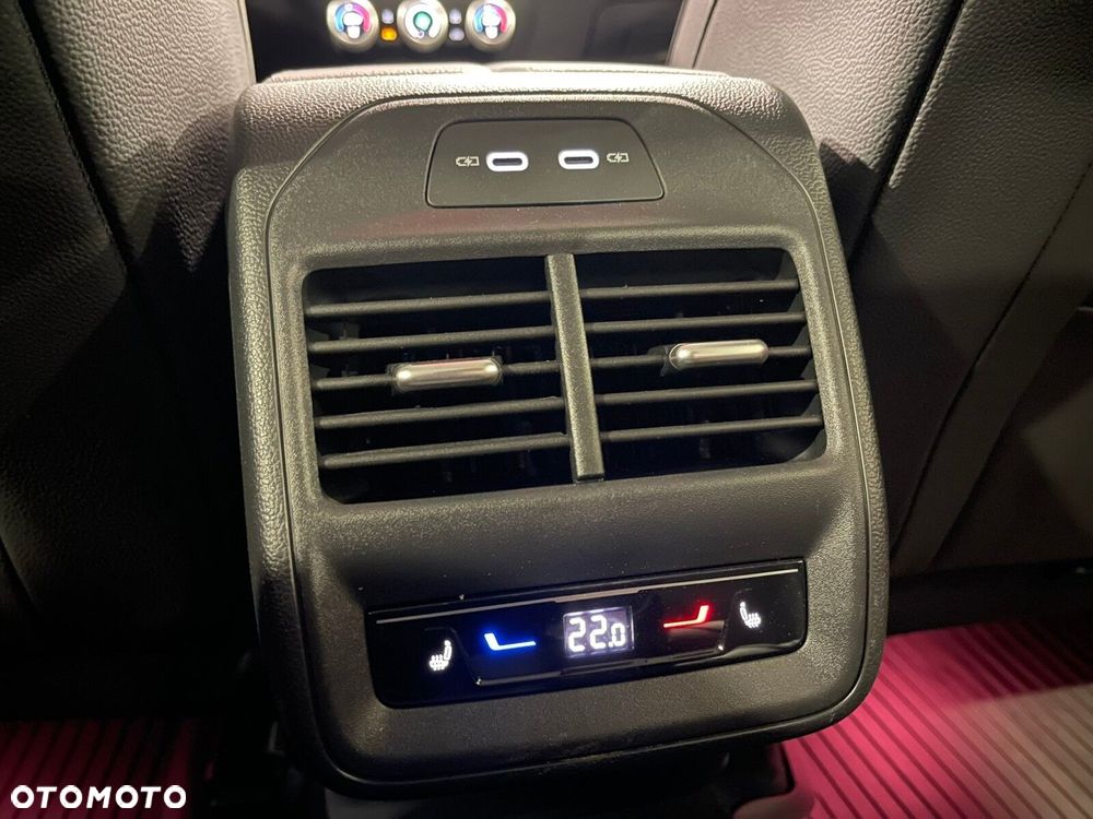 Skoda Superb 2.0 TDI SCR L&K DSG - 28