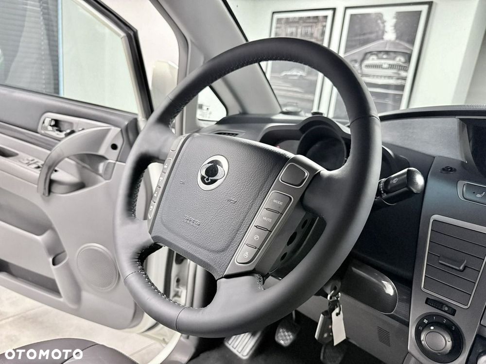 SsangYong/KGM Rodius 2.0 e-XDi200 Sapphire - 35