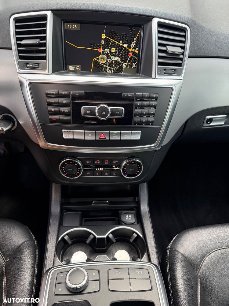 Mercedes-Benz ML 250 BlueTEC 4MATIC Aut - 24