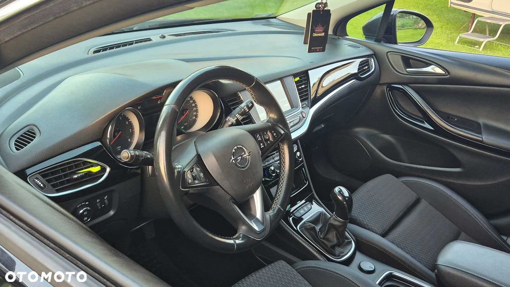 Opel Astra - 4