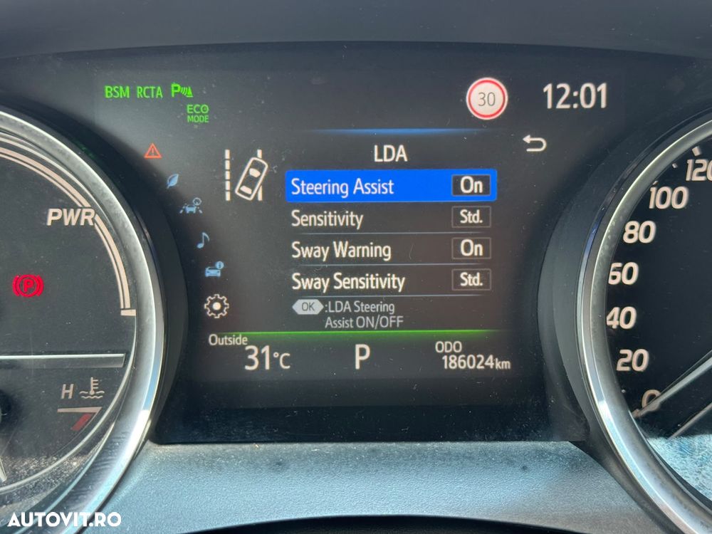 Toyota Camry 2.5 Dynamic - 26