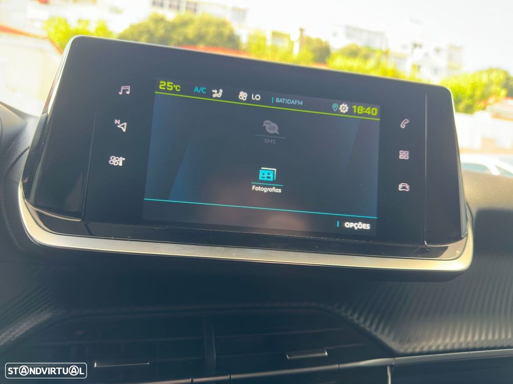 Peugeot e-2008 50 kWh Active Pack - 19