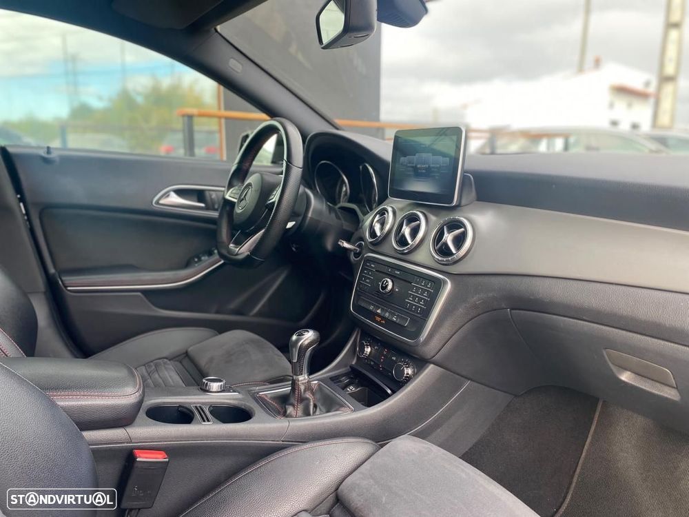 Mercedes-Benz CLA 180 d Shooting Brake - 26
