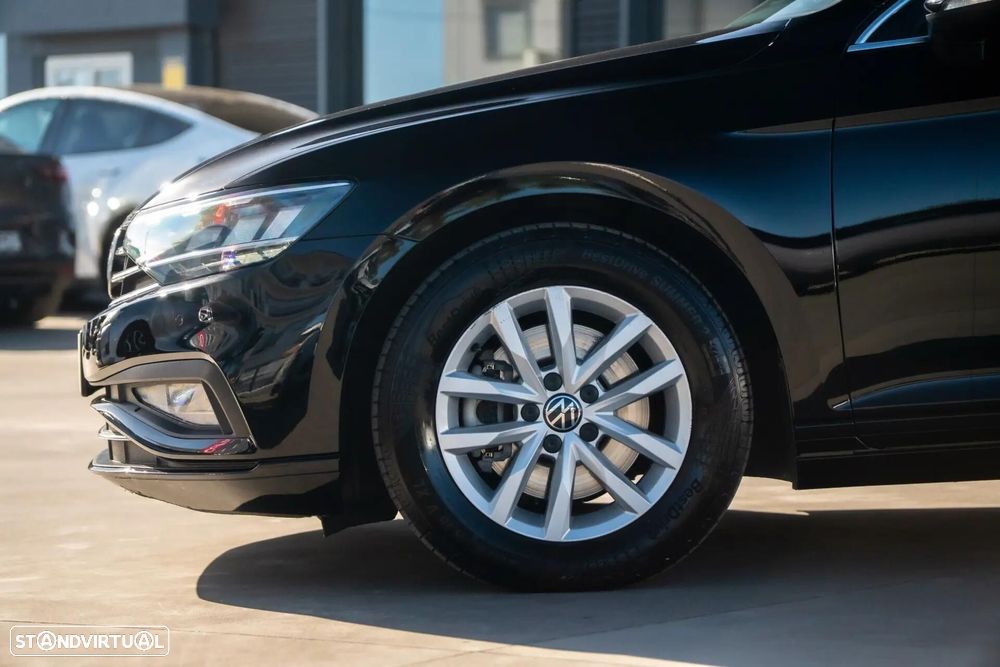 VW Passat Variant 2.0 TDi Elegance DSG - 8