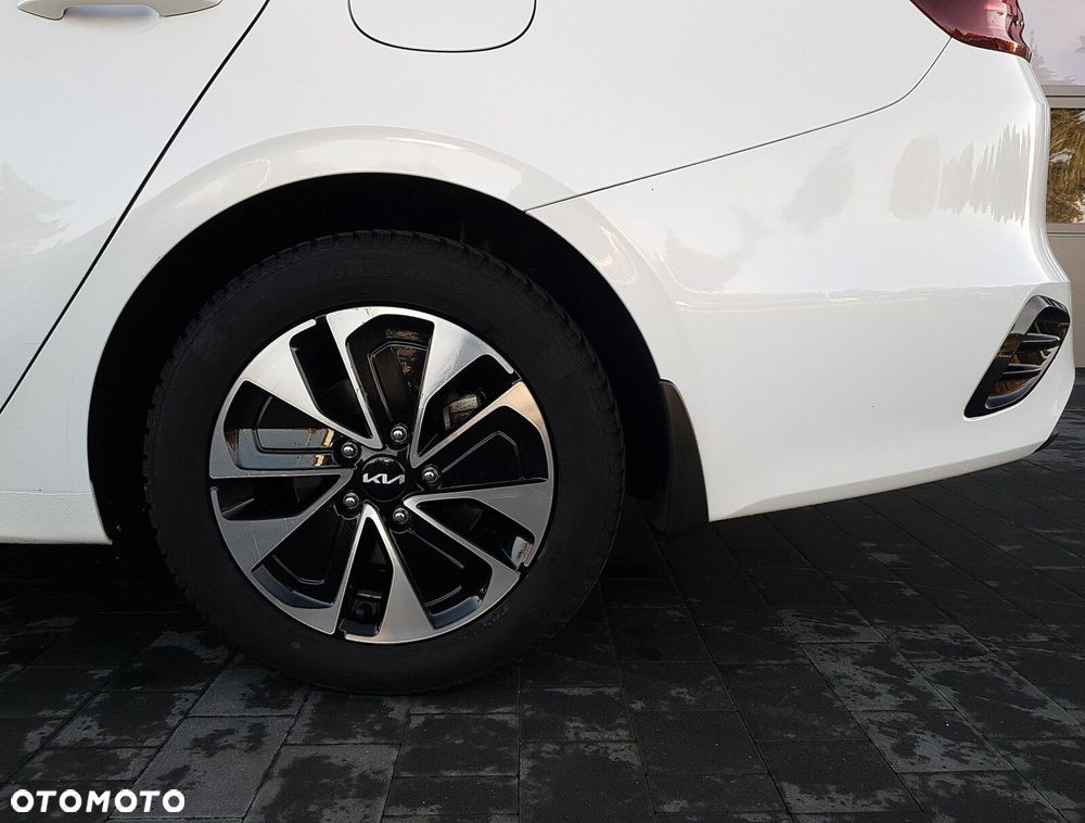 Kia Ceed 1.5 T-GDI M DCT - 8