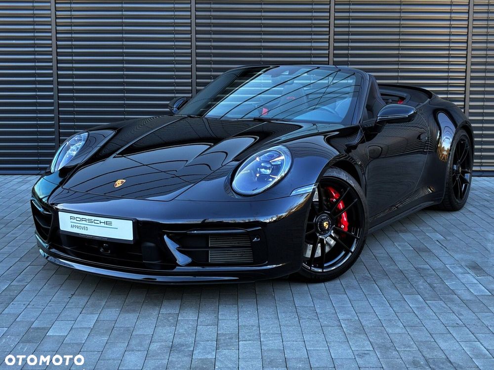 Porsche 911 Carrera GTS - 10