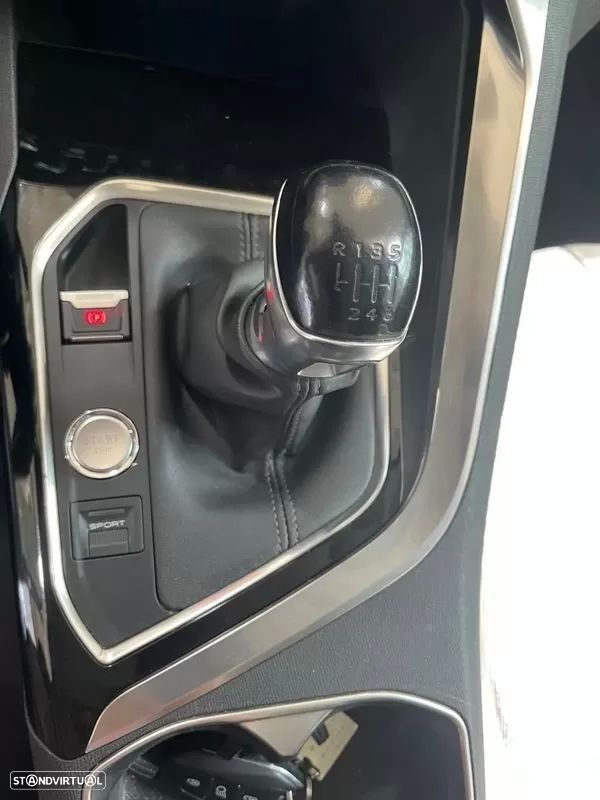 Peugeot 5008 2.0 BlueHDi Allure - 32