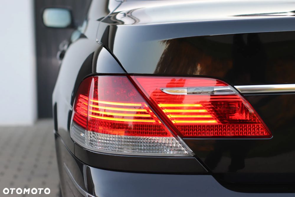BMW Seria 7 - 11