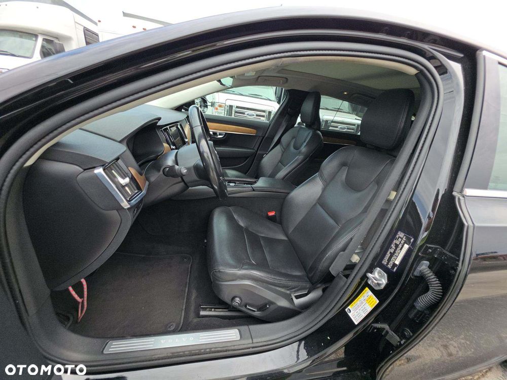 Volvo S90 - 6