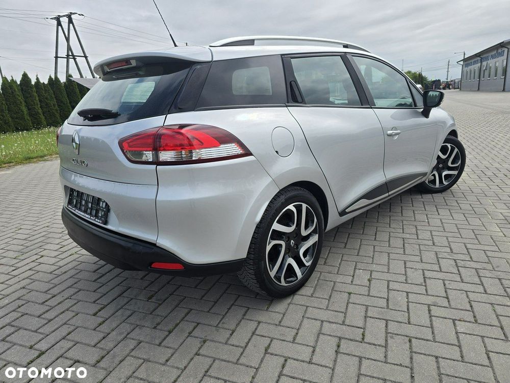 Renault Clio - 9