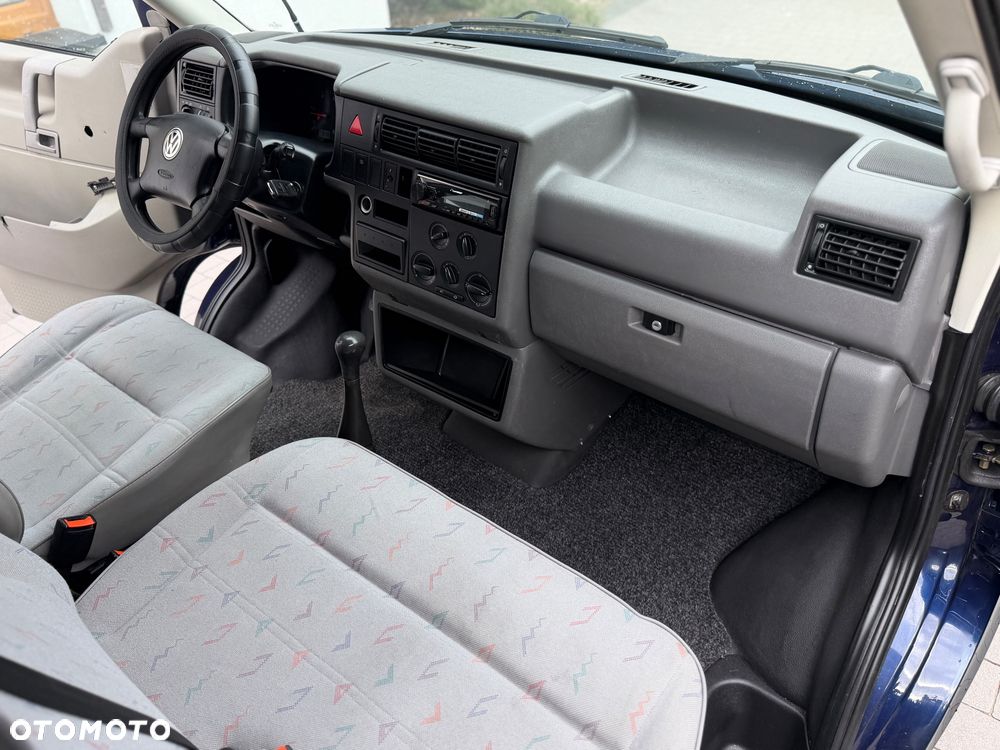 Volkswagen Transporter - 8