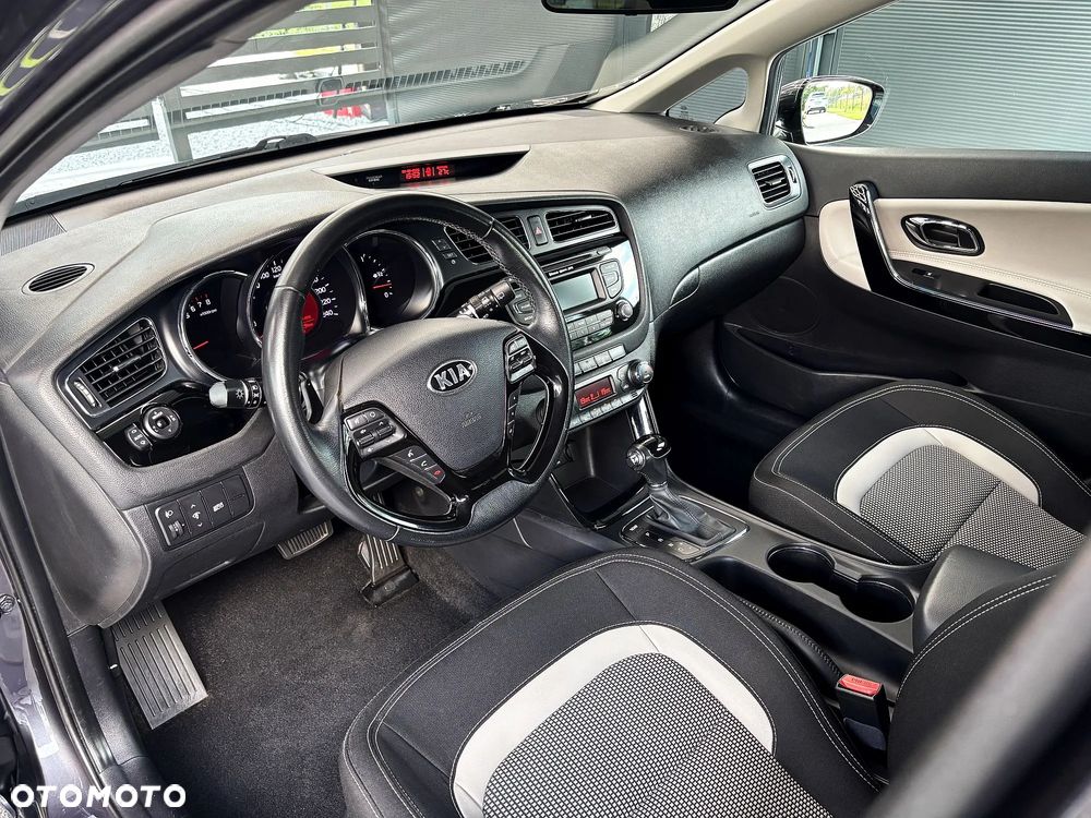 Kia Ceed 1.6 GDI DCT Vision - 6