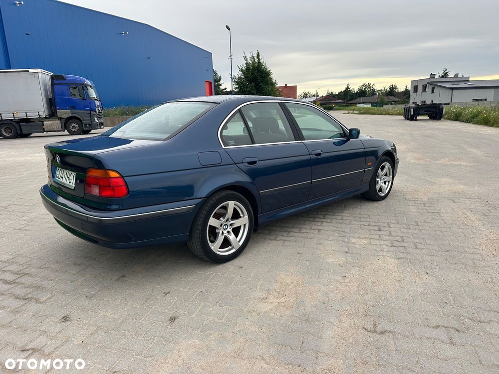 BMW Seria 5 - 16