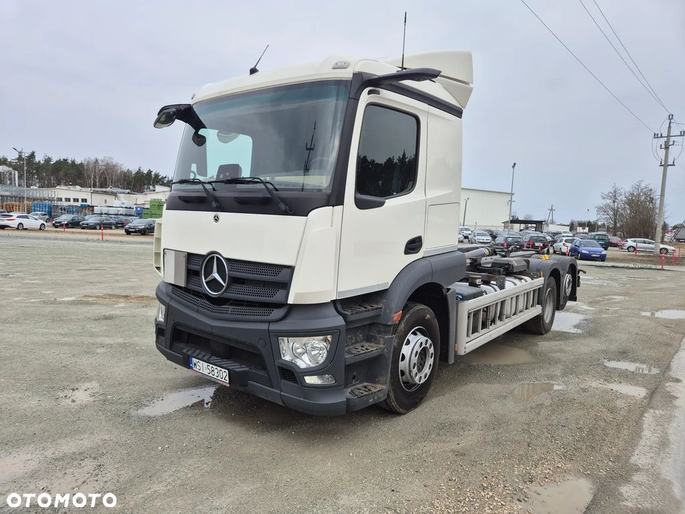 Mercedes-Benz ACTROS - 1