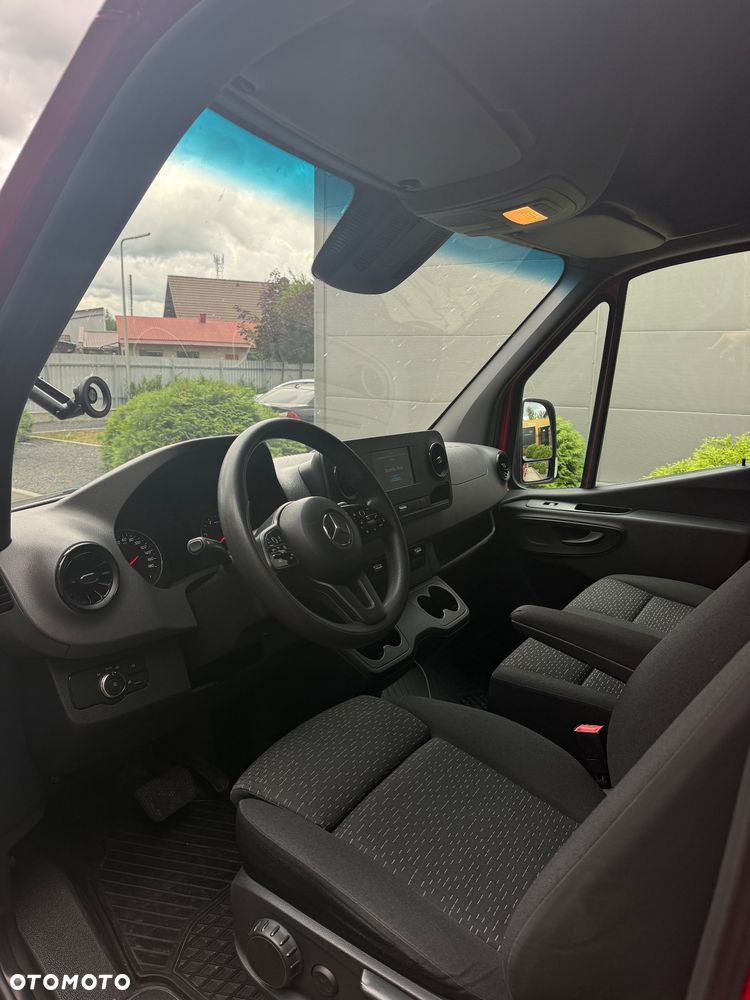 Mercedes-Benz SPRINTER - 8