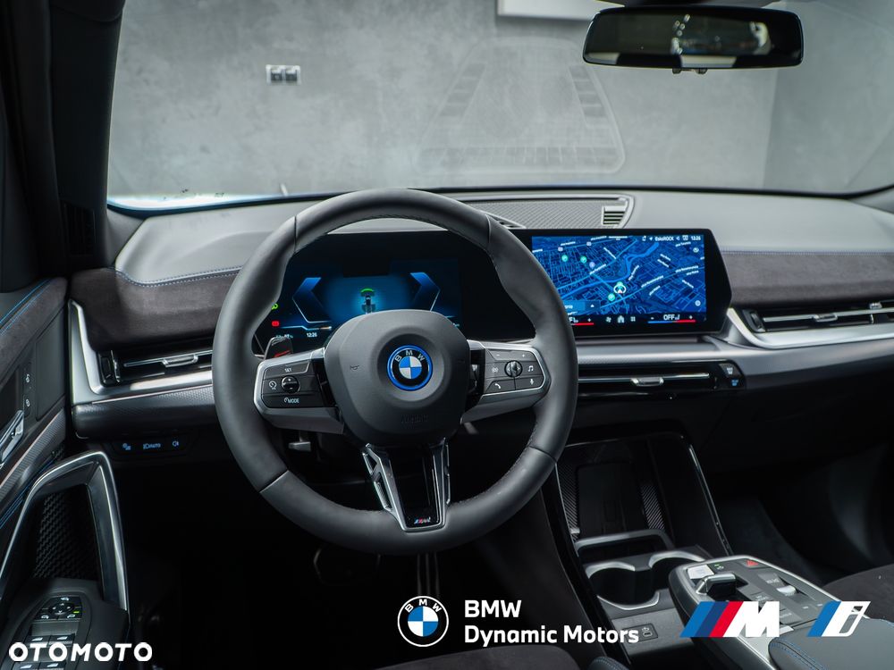 BMW iX2 eDrive20 - 18