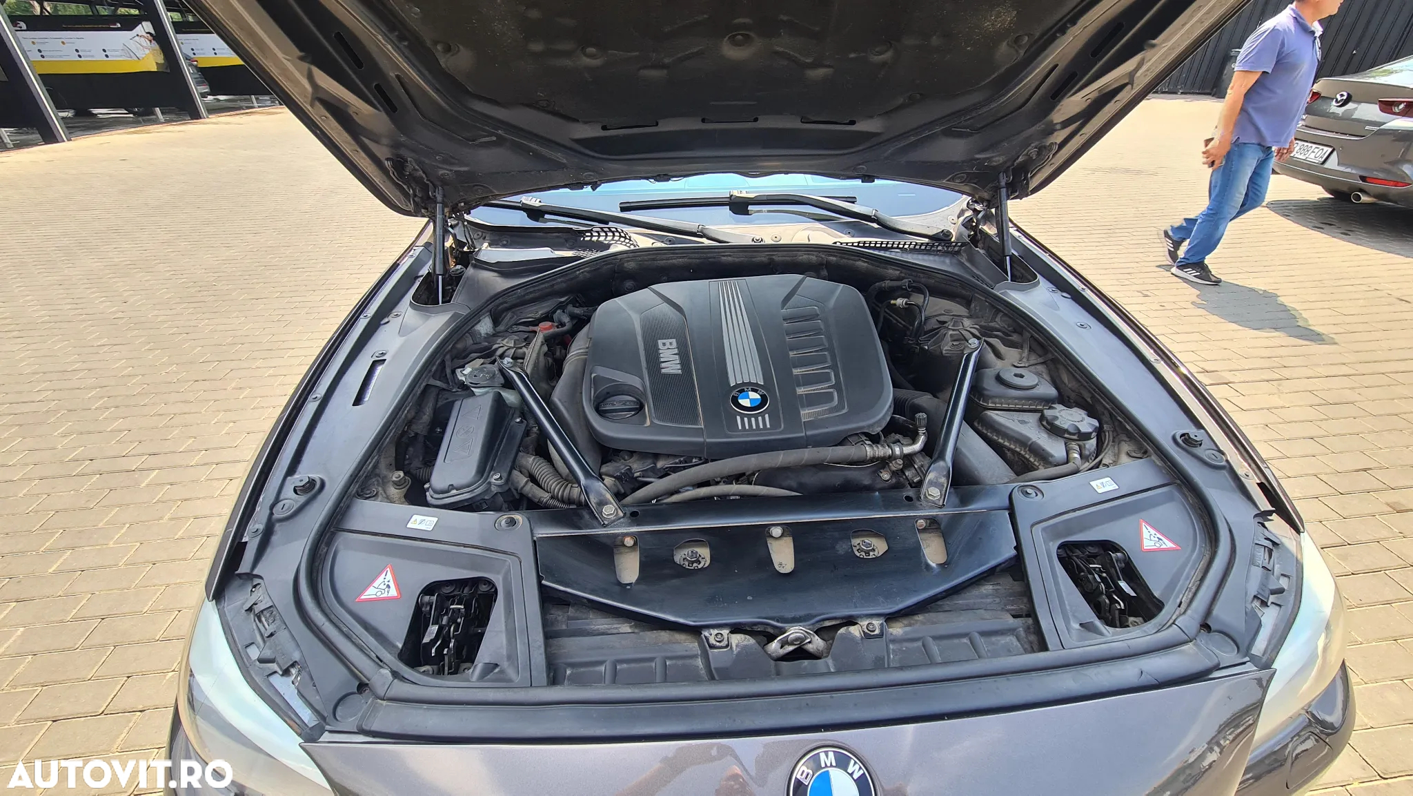 BMW Seria 5 530d xDrive - 5