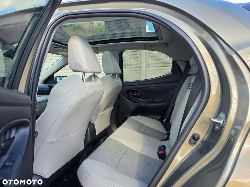 Toyota Yaris Hybrid 1.5 Executive - 18