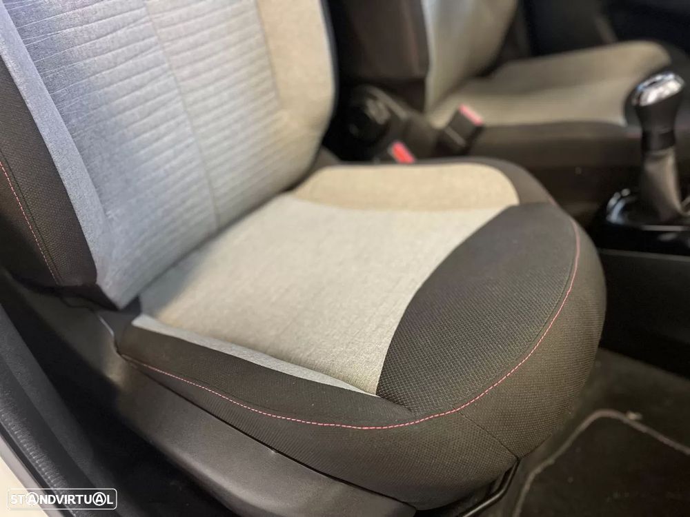 Citroën C1 1.0 VTi Elle — fotografia 28