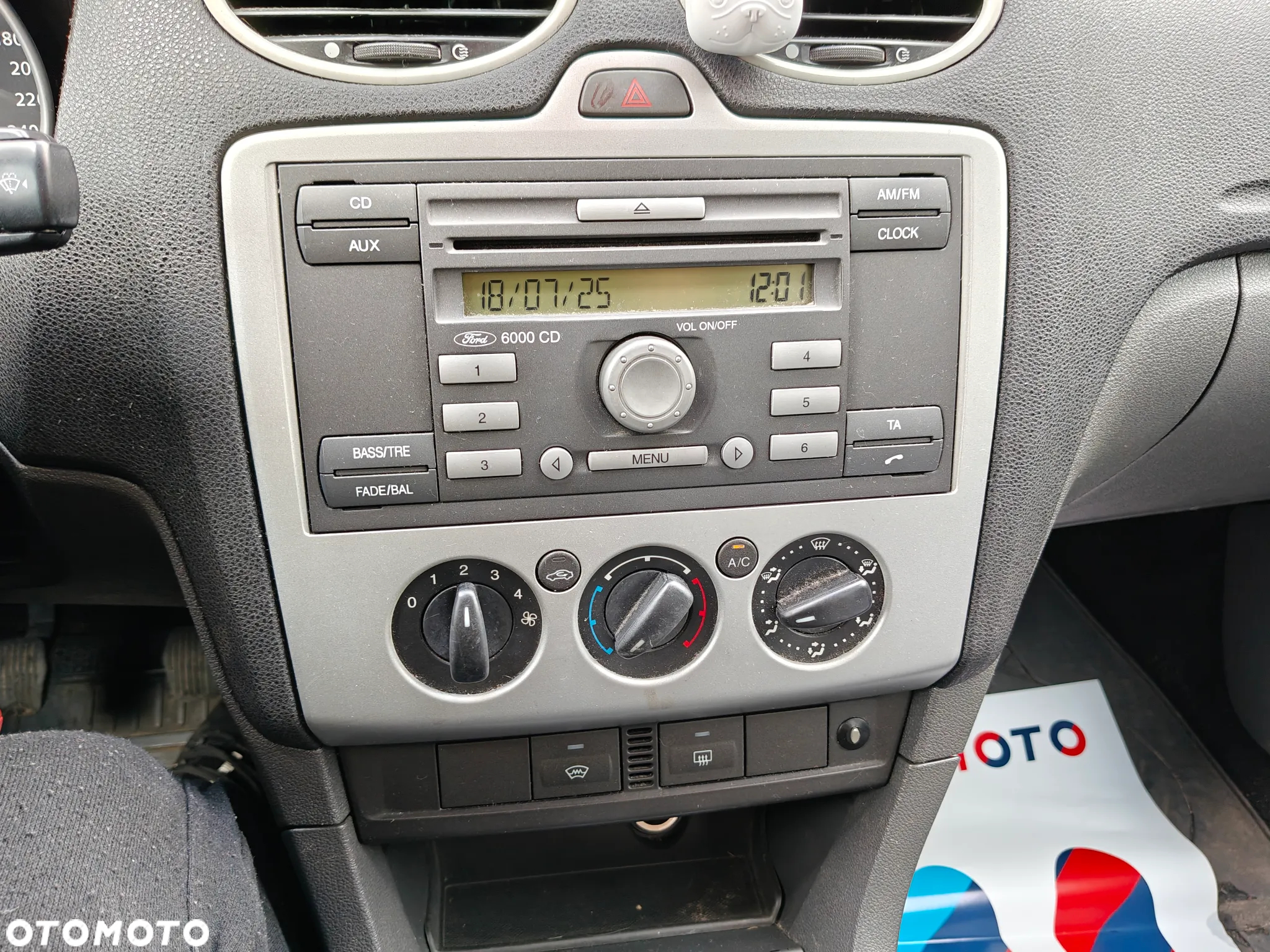 Ford Focus 1.8 TDCi Ambiente - 22