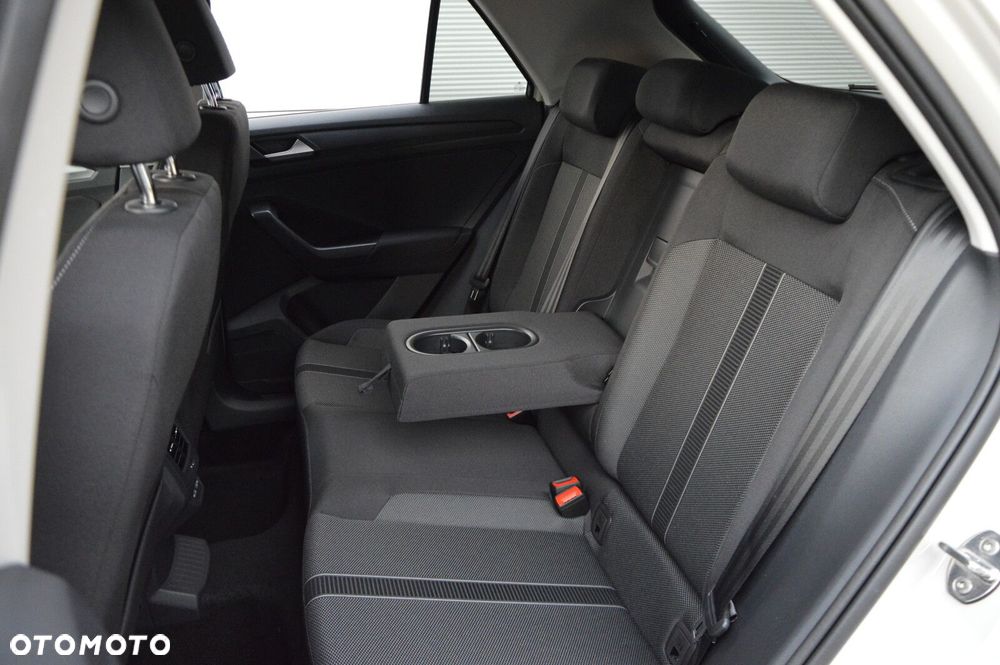 Volkswagen T-Roc - 22