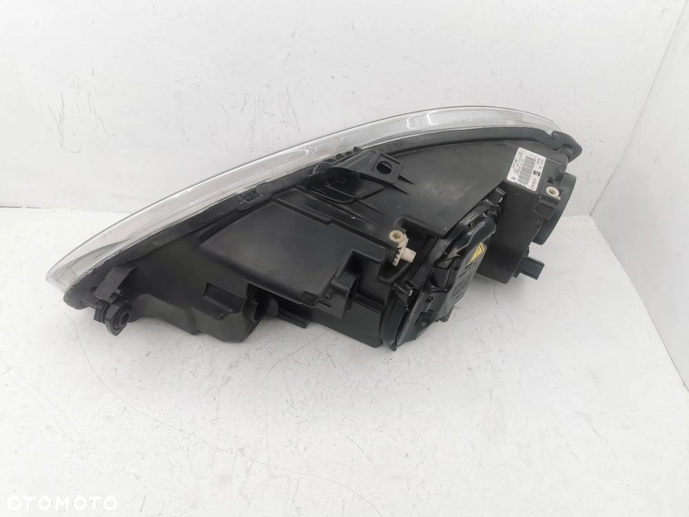 Lampa prawa Xenon Seat Leon 2 II  Altea toledo 1P1941754a  89318745 - 8