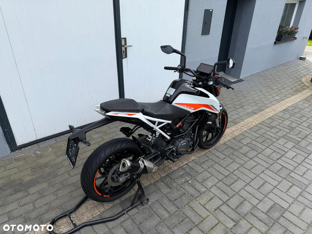 KTM Duke 390 - 19