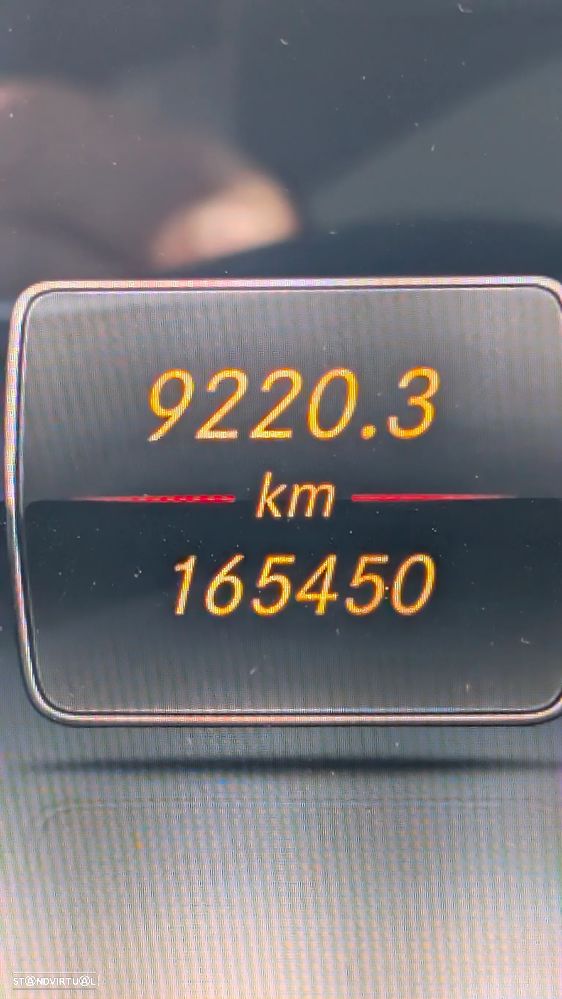 Mercedes-Benz E 220 d AMG Line - 18