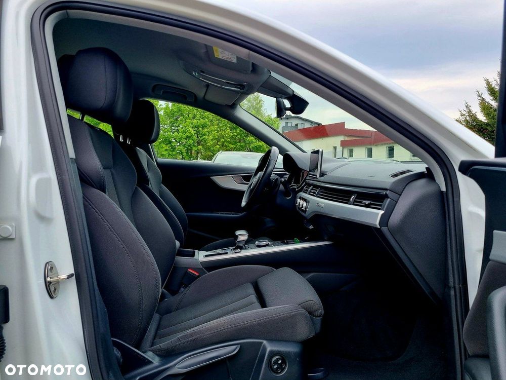 Audi A4 Avant 2.0 TDI Quattro S tronic - 13