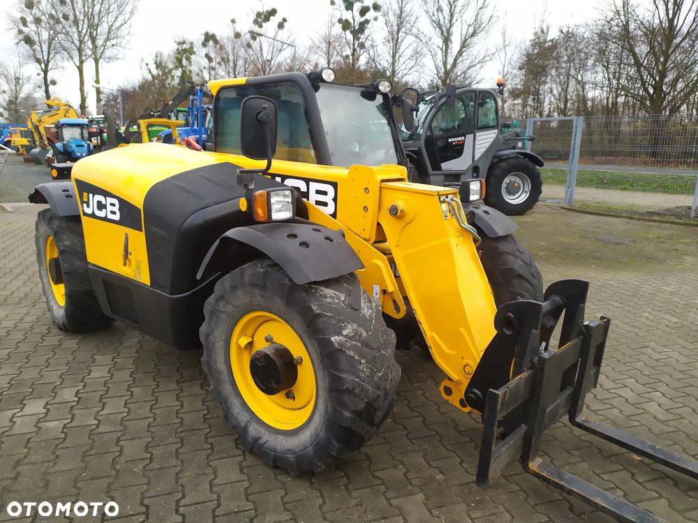 JCB 527-58 AGRI - 1