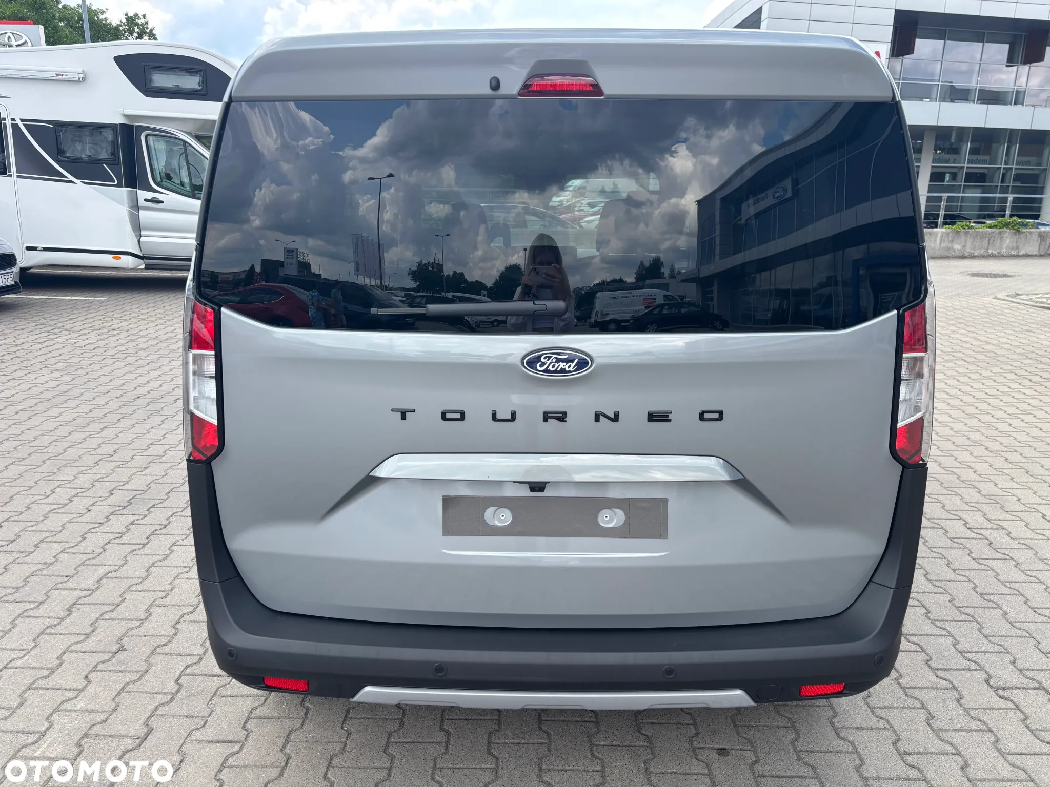 Ford Tourneo Courier - 4