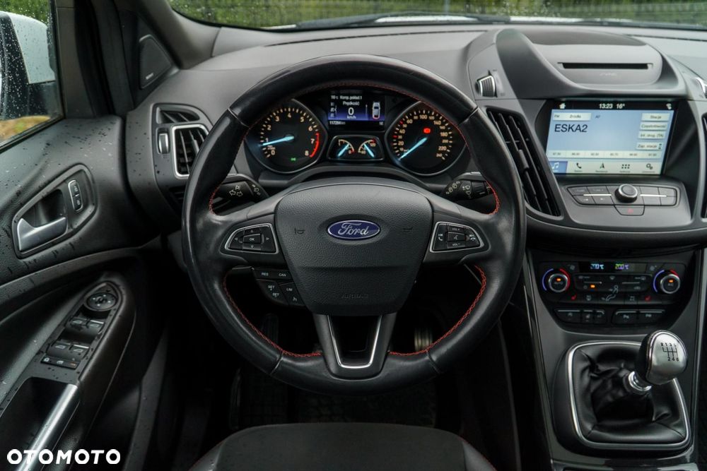 Ford Kuga - 12