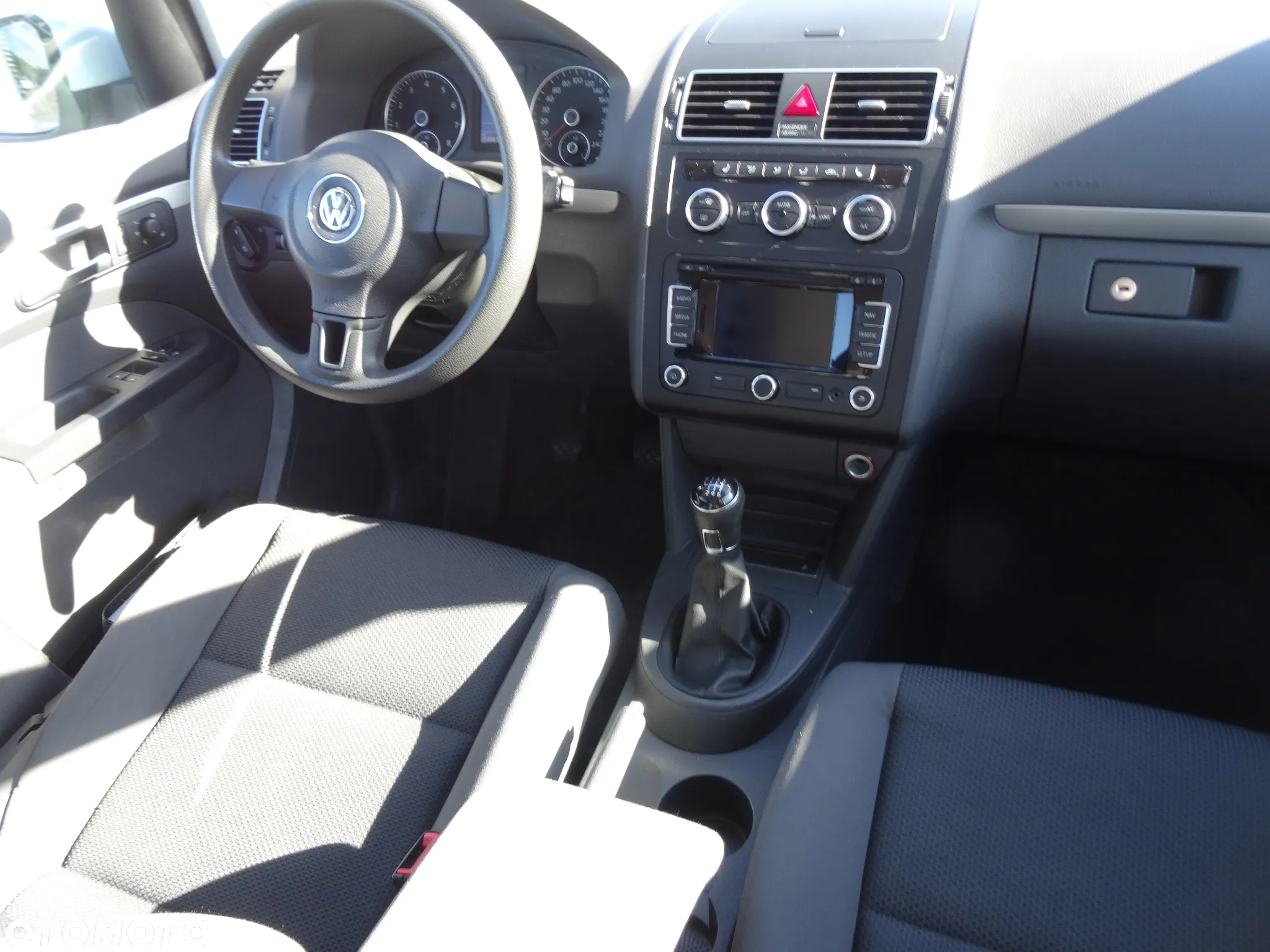 Volkswagen Touran 1.2 TSI BlueMot CityLine - 13