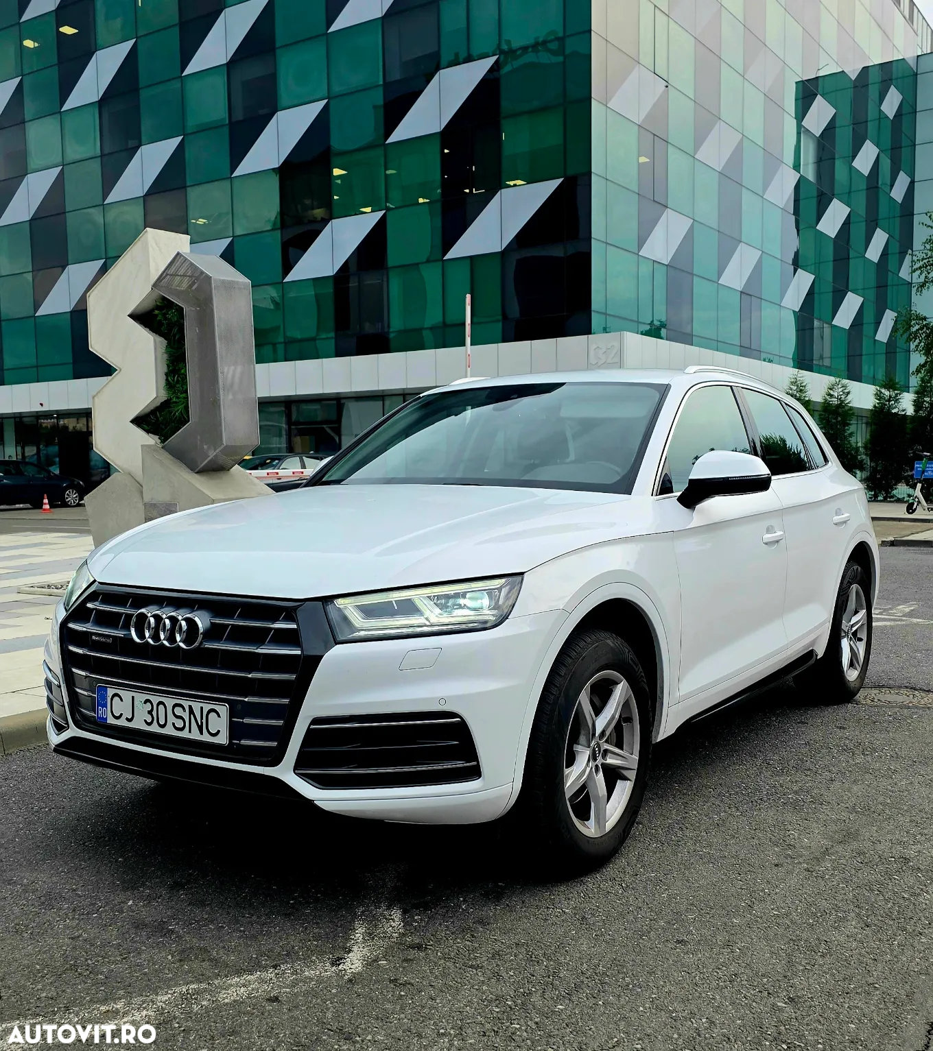 Audi Q5 2.0 40 TDI quattro S tronic Design - 12