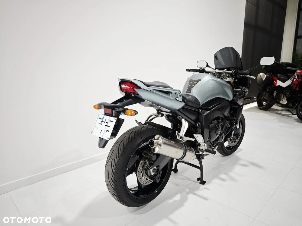 Yamaha FZ - 10
