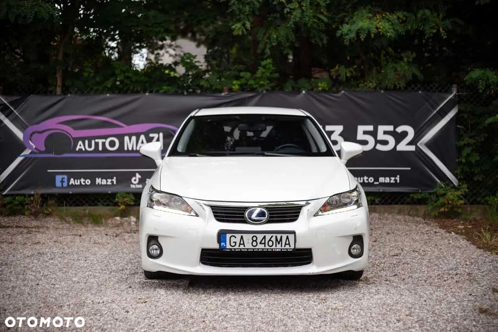 Lexus CT 200h Impression Line - 10
