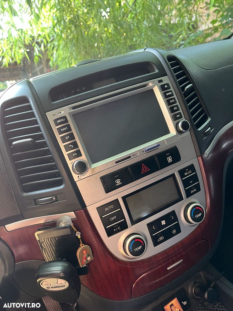 Hyundai Santa Fe 2.2 DSL VGT 5 SEATS 4WD AT PREMIUM - 6