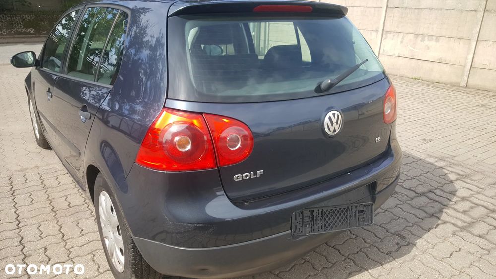 VW Golf V 5 drzwi lewe prawe zderzak lusterko lampy przód tył klapa półka części - 2