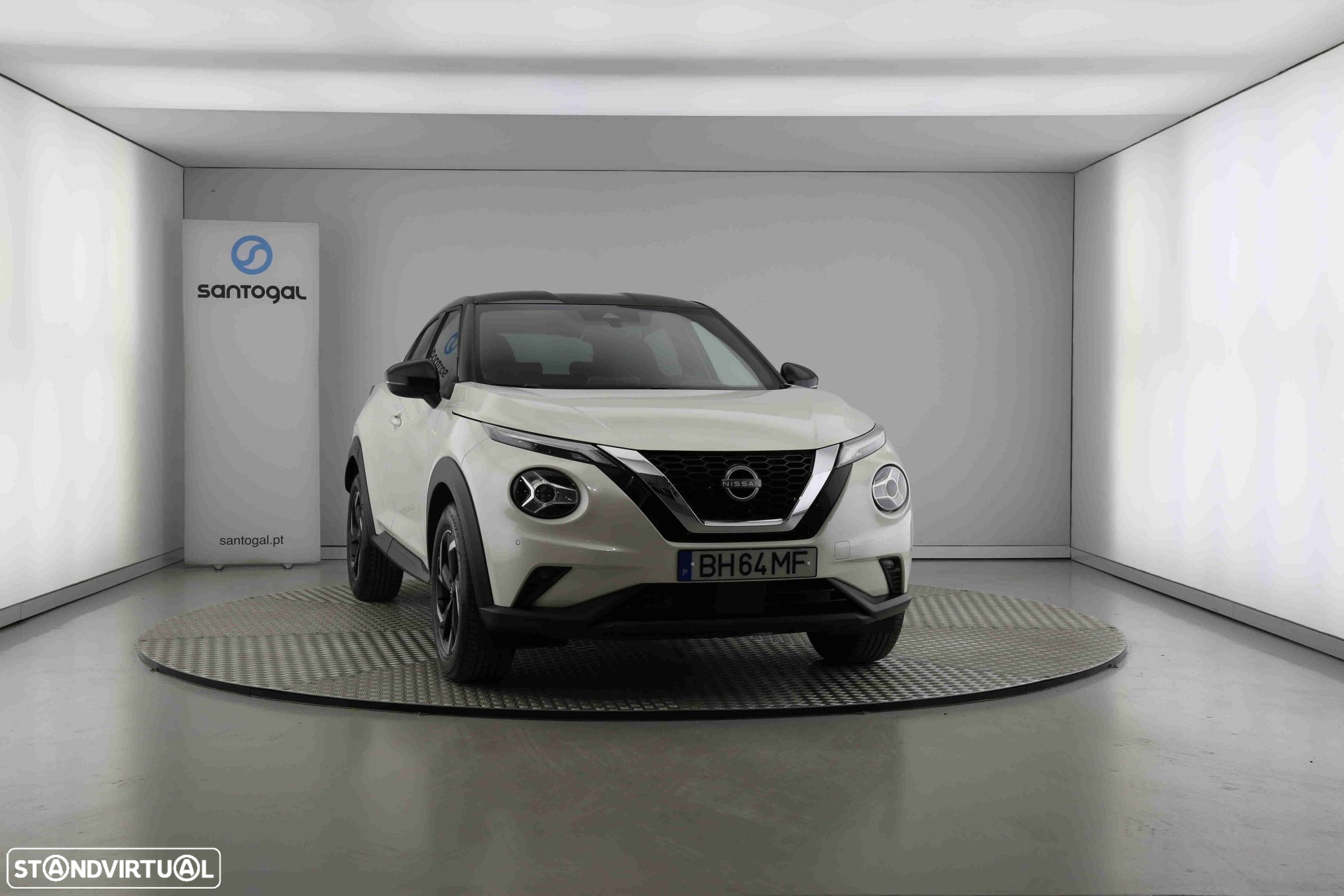 Nissan Juke 1.0 DIG-T N-Connecta NAV.+TwoTone NC - 2