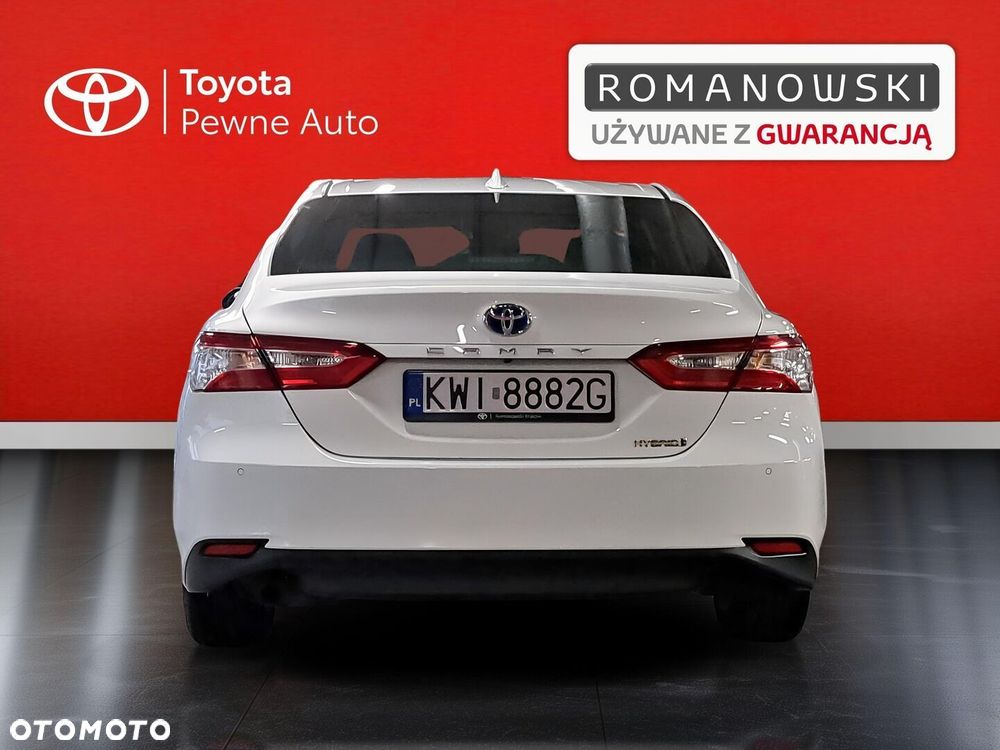 Toyota Camry 2019