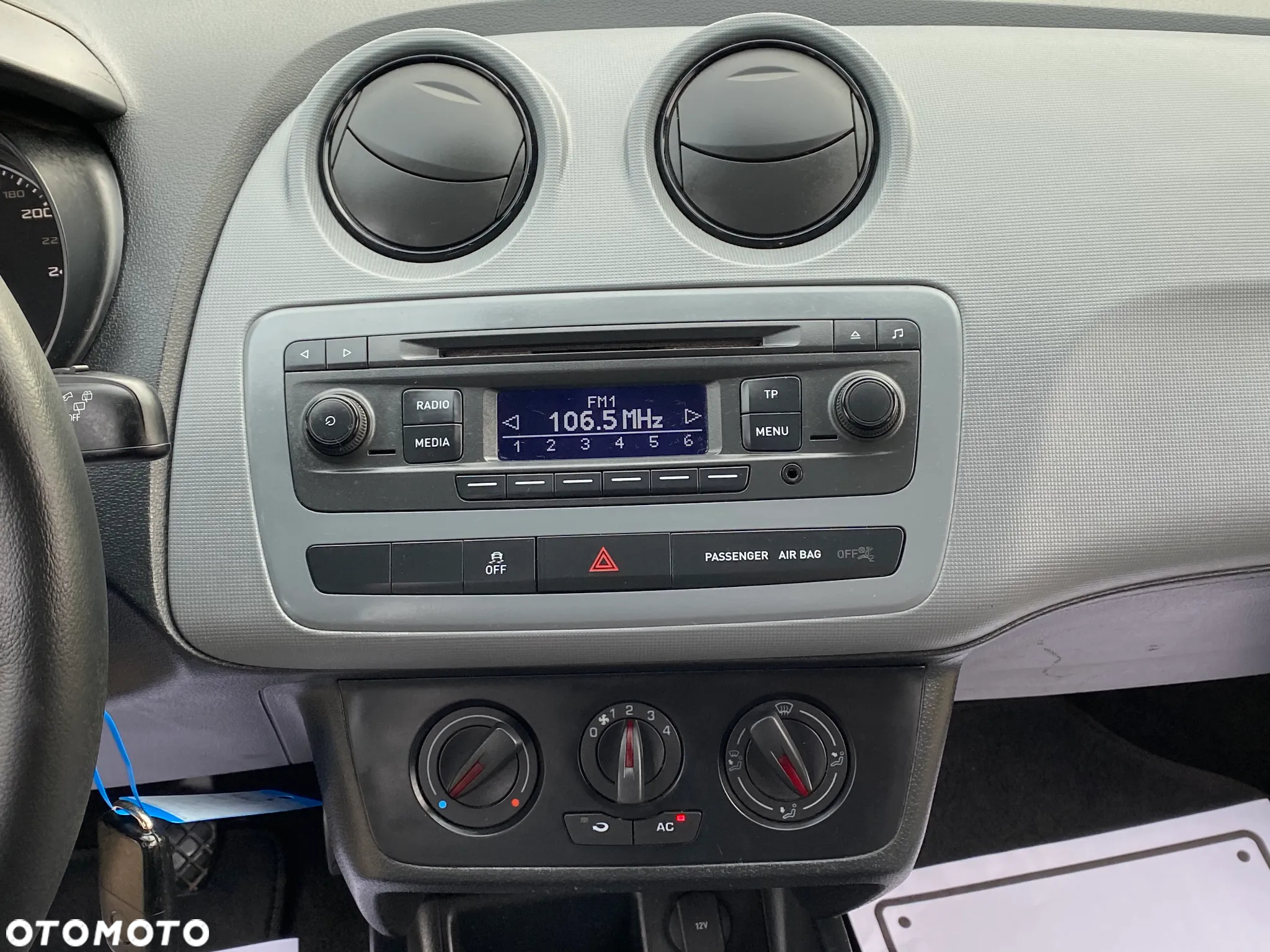 Seat Ibiza 1.4 16V Reference - 25
