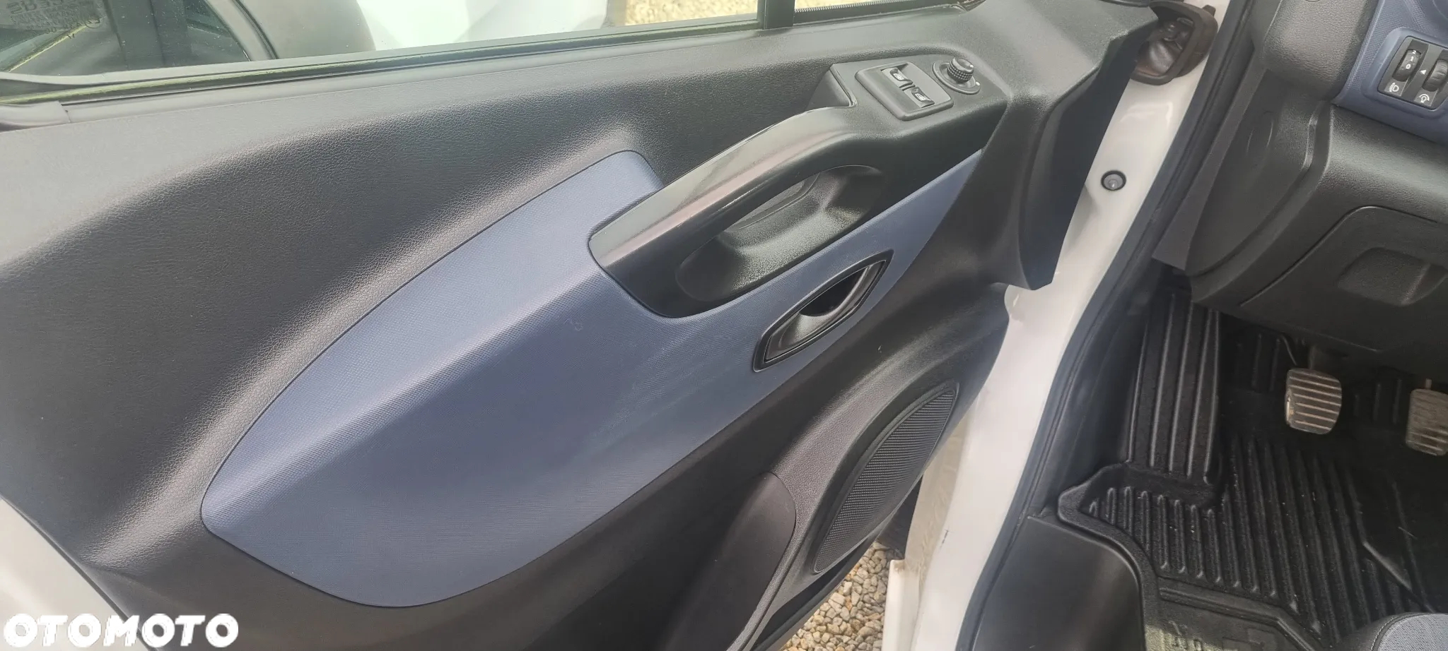 Renault Trafic - 23