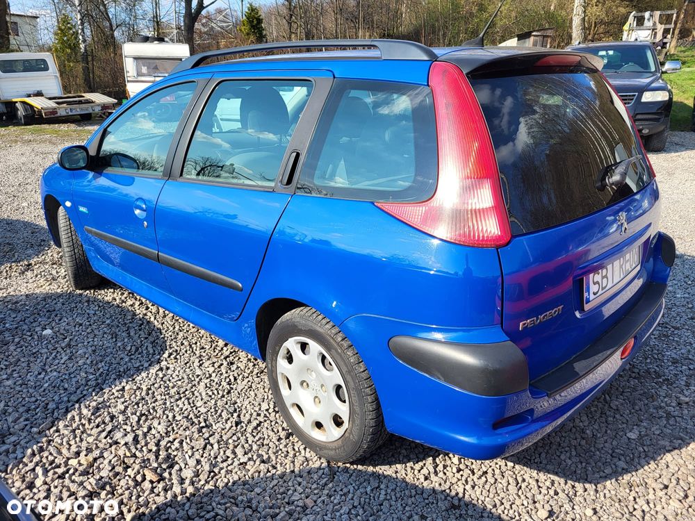 Peugeot 206 - 3