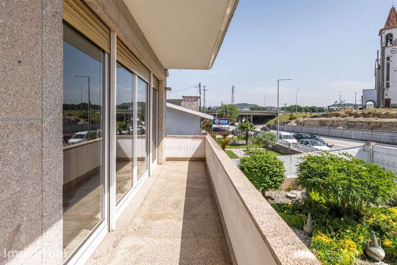 Moradia T5 com Piscina em Silvares, Guimarães - Grande imagem: 5/32