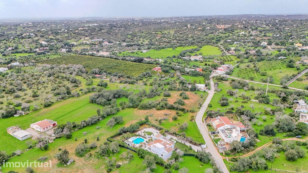 Moradia Renovada com Piscina em Quelfes, Olhão - Grande imagem: 2/31