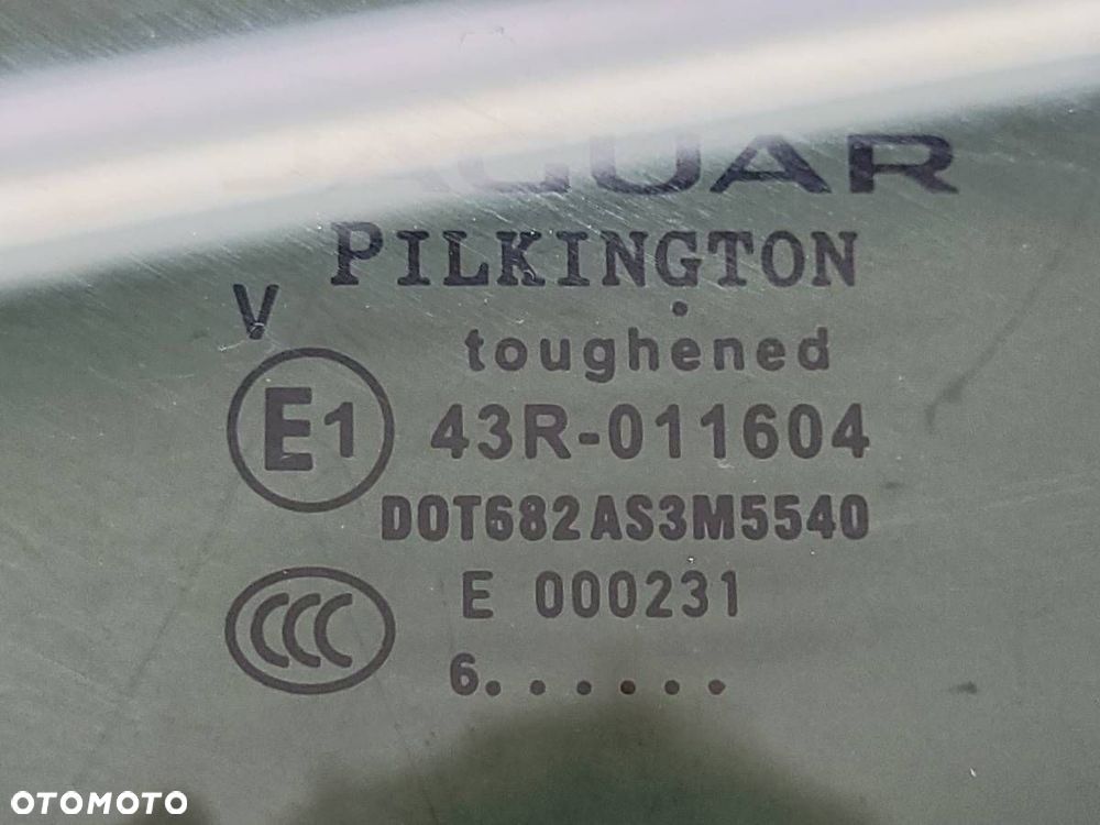 SZYBA LEWA TYŁ KAROSERYJNA TRÓJKĄT AS3 JAGUAR F PACE F-PACE X761 2016 - 5