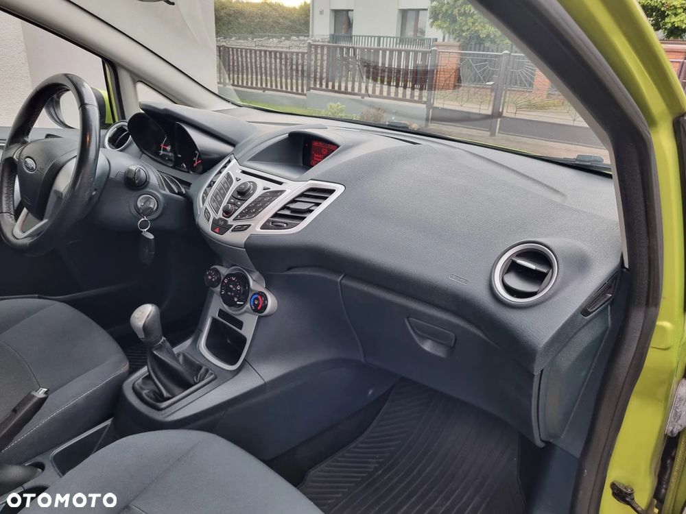 Ford Fiesta 1.25 Silver X (SVP) - 6
